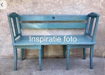 Antieke kasteel stoelen met leeuwenkoppen beschikbaar voor biedingen