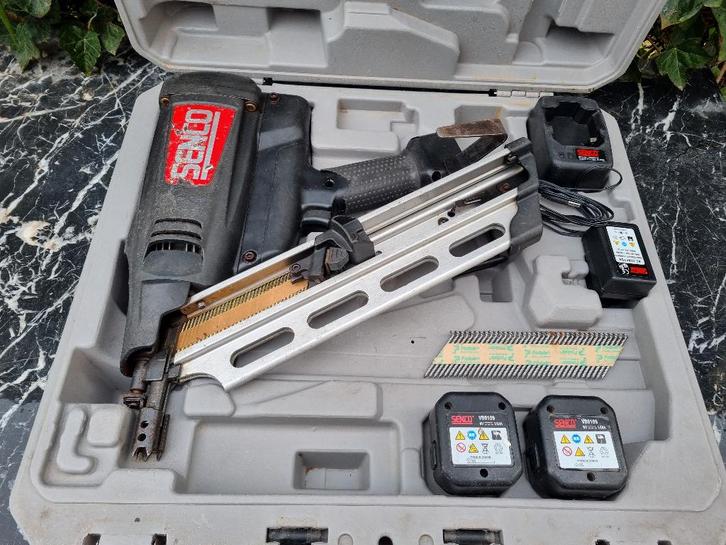 SENCO GT90ch Spijkertacker Constructietacker, Doe-het-zelf en Verbouw, Gereedschap | Handgereedschap, Gebruikt, Ophalen of Verzenden