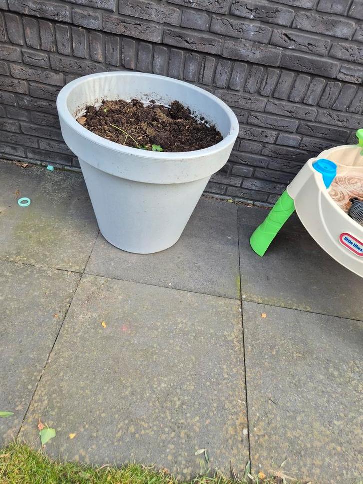 Grote XL Grijze Bloempot, Tuin en Terras, Bloembakken en Plantenbakken, Gebruikt, Kunststof, Binnen, Balkon, Tuin, Rond, Ophalen of Verzenden