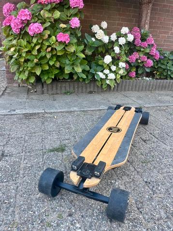 Evolve elektrisch, limited skateboard - zeer goede staat beschikbaar voor biedingen