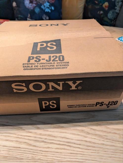 NIEUWE EN ONGEBRUIKTE PLATENSPELER Sony PS-J20, Audio, Tv en Foto, Platenspelers, Nieuw, Sony, Ophalen of Verzenden