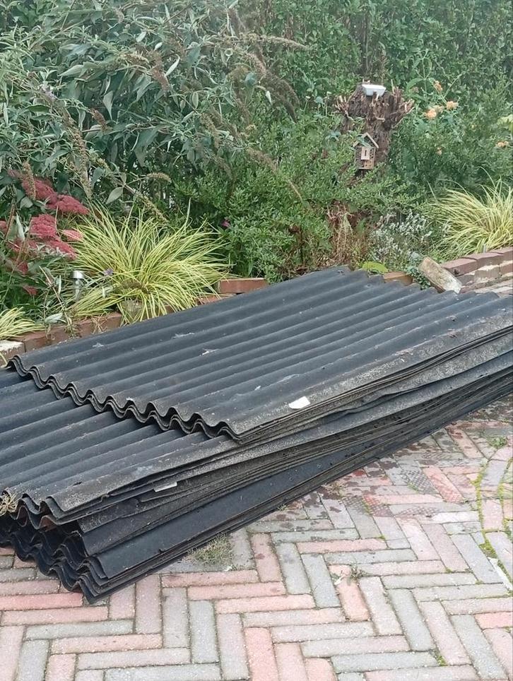 Gratis Gebruikte bitumen platen 20 x 200/85, 4 x 148/85, Doe-het-zelf en Verbouw, Dakpannen en Dakbedekking, Gebruikt, Dakplaat of Dakpanplaat