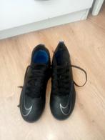 Nike voetbalschoenen maat 34, Sport en Fitness, Voetbal, Maat XS of kleiner, Ophalen of Verzenden, Zo goed als nieuw, Schoenen