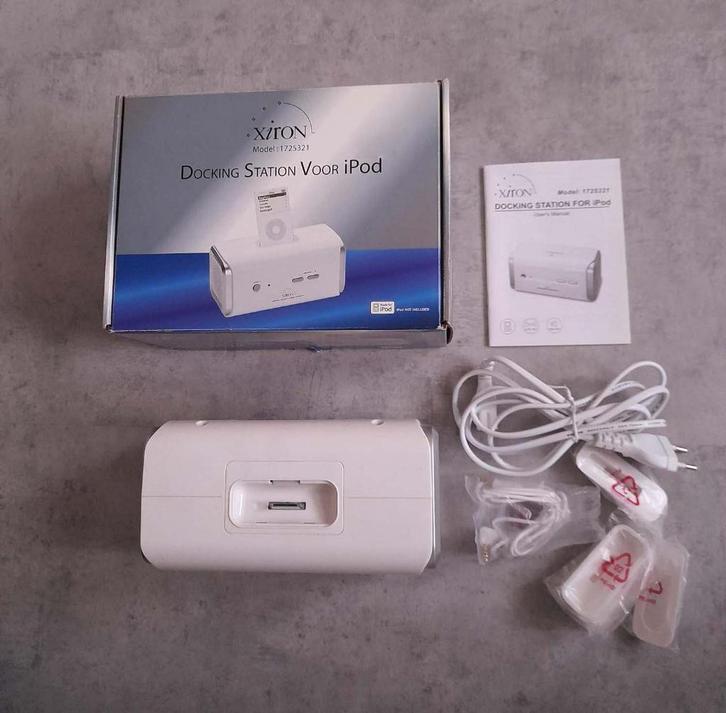 Zgan Xiron Docking Station iPod + inzetstukken + gebr.aanw., Audio, Tv en Foto, Mp3-spelers | Apple iPod, Zo goed als nieuw, Overige types