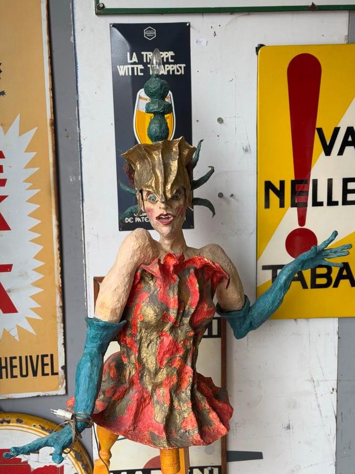 Expressief Belgisch Papier-maché Beeld, Antiek en Kunst, Kunst | Beelden en Houtsnijwerken, Ophalen of Verzenden