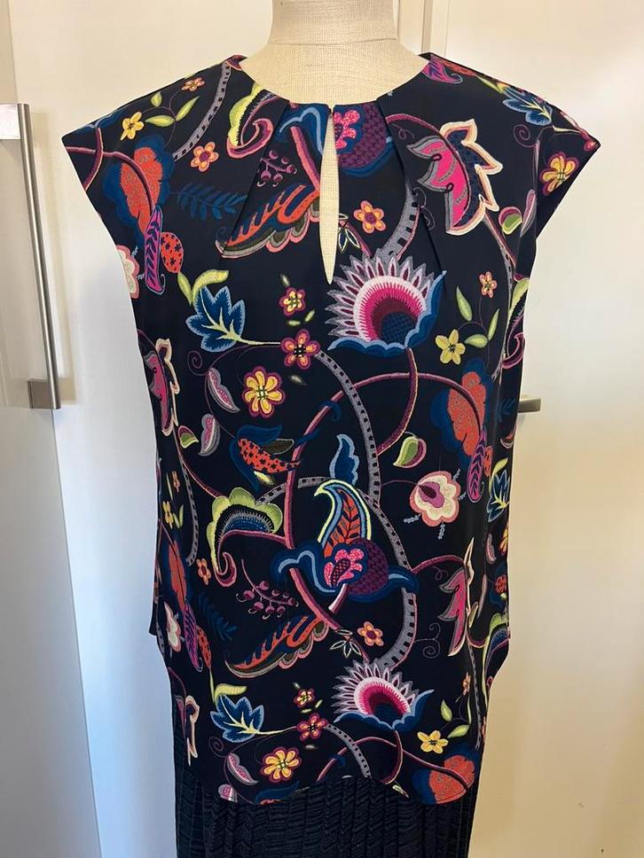 Ted Baker top / 3, Kleding | Dames, Tops, Zo goed als nieuw, Maat 38/40 (M), Blauw, Korte mouw, Ophalen of Verzenden