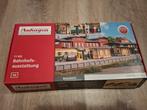 Auhagen HO 11 452 set stationsaankleding, Hobby en Vrije tijd, Modeltreinen | H0, Overige merken, Gelijkstroom of Wisselstroom