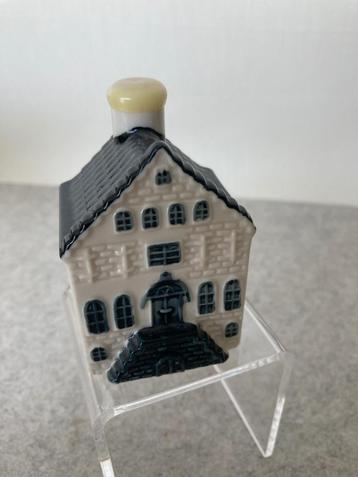 KLM huisje nr 4 beschikbaar voor biedingen