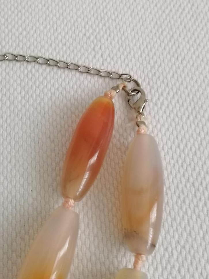 Mooie geknoopte ketting - Agaat - NIEUW, Sieraden, Tassen en Uiterlijk, Kettingen, Nieuw, Steen of Mineraal, Overige kleuren, Met edelsteen