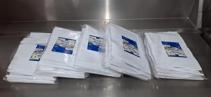 1250 Plastic Messen - Wegwerp Bestek, Huis en Inrichting, Keuken | Bestek, Nieuw, Los bestek, Kunststof, Ophalen