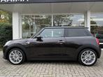 Mini Mini 1.5 Cooper Chili Business | Panorama Dak | Navigat, Auto's, Mini, Voorwielaandrijving, 136 pk, Gebruikt, Bruin