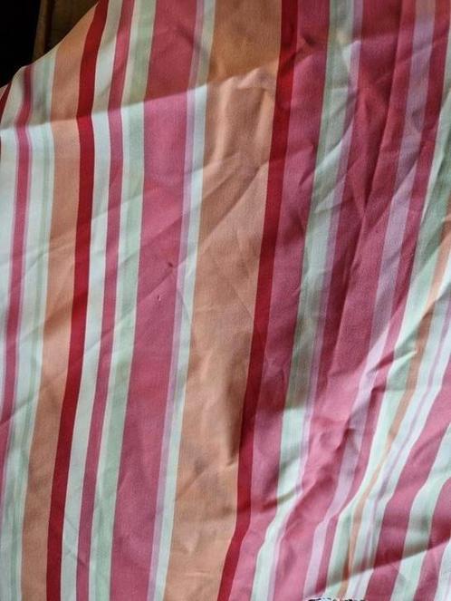 Zacht roze / oranje gestreepte stof, Hobby en Vrije tijd, Stoffen en Lappen, Nieuw, Katoen, 120 cm of meer, 200 cm of meer, Roze
