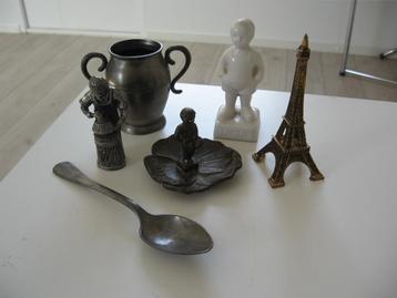 5 verschil souvenirs €5.00 Pst samen €20.00 Parijs/Brussl/Ti beschikbaar voor biedingen