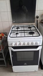 Indesit Gasfornuis - Gebruikt, Werkt Prima!, Witgoed en Apparatuur, Fornuizen, Ophalen, Gebruikt, 4 kookzones, Gas