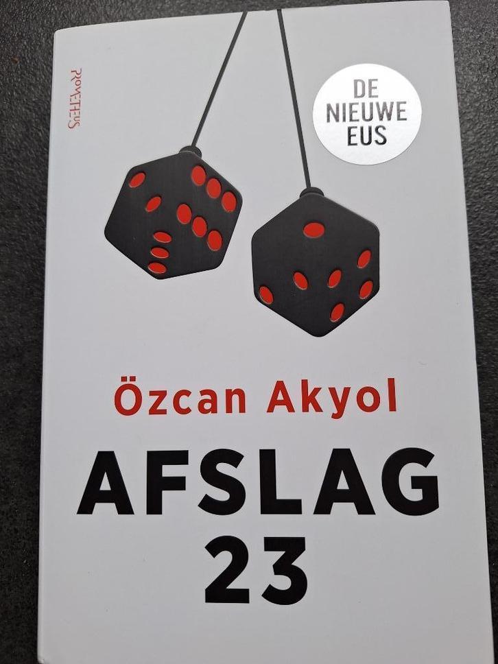 Özcan Akyol-Afslag 23-Roman, Boeken, Romans, Nieuw, Nederland, Ophalen of Verzenden