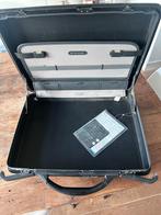 Samsonite Attache Koffer - Zakelijk en Stijlvol, Gebruikt, Hard kunststof, Slot, Minder dan 50 cm