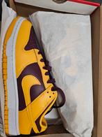 Nike Dunk Low Retro University Gold - Maat 42.5 - Nieuw!, Overige kleuren, Nike, Nieuw, Ophalen of Verzenden