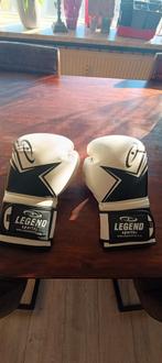 Kickboks Set: Handschoenen, Broek, scheenbeschermers & Meer!, Ophalen, Gebruikt, Overige, Vechtsportbescherming