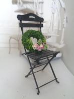 Mos krans met bloemetjes....Poppenhuis 1:12... (Nr F17)*, Ophalen of Verzenden, Nieuw, Poppenhuis