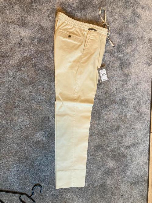 Corneliani zomerpantalon48, Kleding | Heren, Broeken en Pantalons, Nieuw, Beige, Ophalen of Verzenden