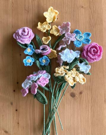 Gehaakt boeket 10 bloem Roos Hortensia Viool vergeet-me-niet beschikbaar voor biedingen