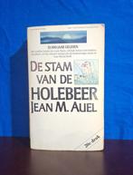 Jean M. Auel – De stam van de holebeer. Deel 1 aardkinderen, Boeken, Ophalen of Verzenden, Gelezen