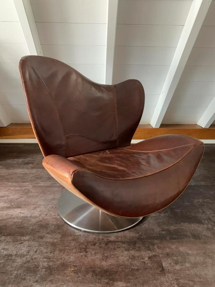 Lederen draaifauteuil, Huis en Inrichting, Fauteuils, Zo goed als nieuw, Leer, 75 tot 100 cm, Minder dan 75 cm, Ophalen