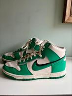 Nike Dunk High Retro SE Stadium Green 9.5/43 groen wit, Wit, Nike, Ophalen of Verzenden, Sneakers of Gympen