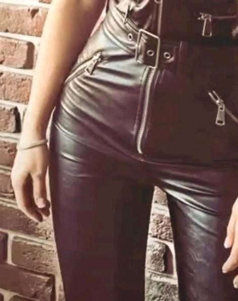 Prachtige Leren Jumpsuit met ritsen maat M, Kleding | Dames, Jumpsuits, Zo goed als nieuw, Zwart, Verzenden