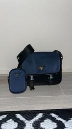 Prada Milano messenger bad schouder/nektas, Ophalen of Verzenden, Zo goed als nieuw, Blauw