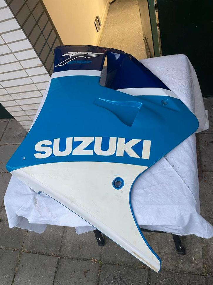 Suzuki RGV250 VJ21 linker kuipdeel - Origineel, Motoren, Onderdelen | Overige, Gebruikt, Ophalen of Verzenden