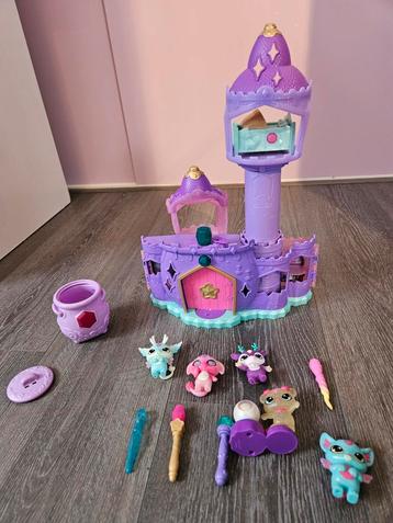 Magic Mixies Mixlings kasteel met 5 poppentjes en toebehoren beschikbaar voor biedingen