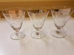 Gegraveerde kristallen glazen 3 stuks hoogte 12,2 cm, Antiek en Kunst, Antiek | Glas en Kristal, Ophalen of Verzenden