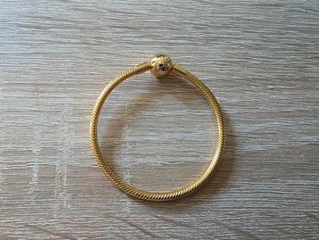 Pandora moments gold plated snake  beschikbaar voor biedingen