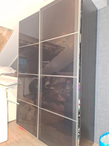 Zwarte IKEA Pax kast - afbeelding 2