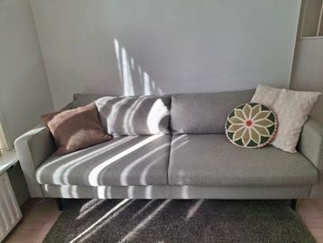 2,5 zitbank Nuuck Mette in greige 200x90 cm beschikbaar voor biedingen