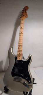 Fender stratocaster 25th anniversary, Muziek en Instrumenten, Ophalen of Verzenden, Gebruikt, Solid body, Fender