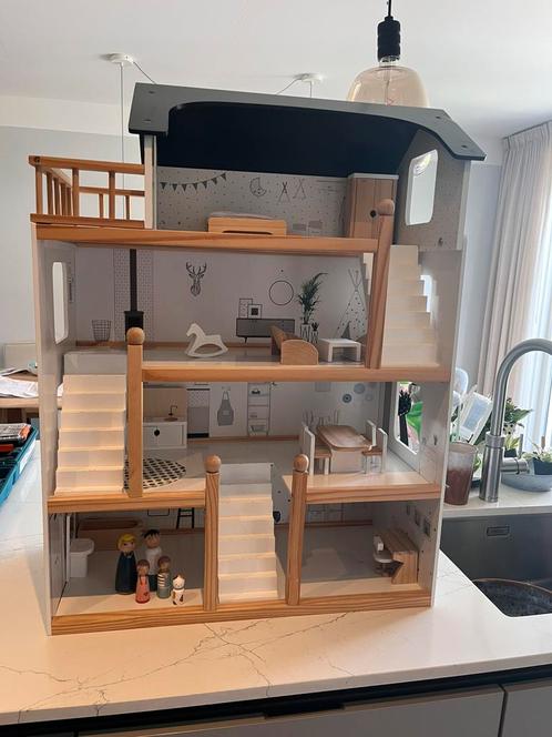 Petit Amelie XL houten poppenhuis LA MAISON D'AMÉLIE, Verzamelen, Poppenhuizen en Toebehoren, Zo goed als nieuw, Poppenhuis, Ophalen