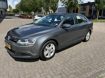 Volkswagen Jetta 1.4 TSI HYBRID Executive NAVI PDC CRUISE NA beschikbaar voor biedingen