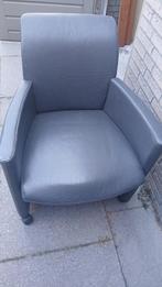 donkerblauw fauteuiltje op wieltjes, Huis en Inrichting, Ophalen, Gebruikt, Leer, Minder dan 50 cm