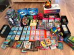 POKEMON KAARTEN + 500, Hobby en Vrije tijd, Verzamelkaartspellen | Pokémon, Ophalen of Verzenden, Zo goed als nieuw