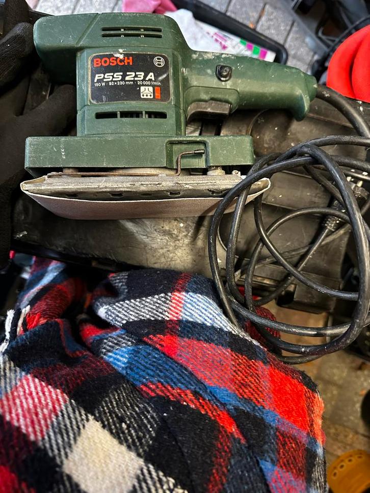 Bosch PSS 23 A Vlakschuurmachine, Doe-het-zelf en Verbouw, Gereedschap | Schuurmachines, Gebruikt, Vlakschuurmachine, Minder dan 600 watt