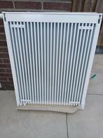 Radiator  90 cm hoog en 70 cm breed, Doe-het-zelf en Verbouw, Verwarming en Radiatoren, Hoog rendement (Hr), Radiator, Nieuw, Ophalen of Verzenden