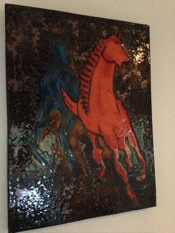 Keramiek wandplaat, keramische wanddecoratie, kunst beschikbaar voor biedingen