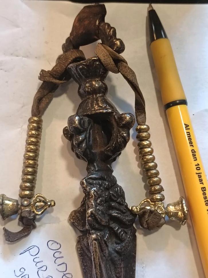 Oude Bronzen Phurba uit Nepal gebruikt, Antiek en Kunst, Antiek | Koper en Brons, Brons, Ophalen of Verzenden
