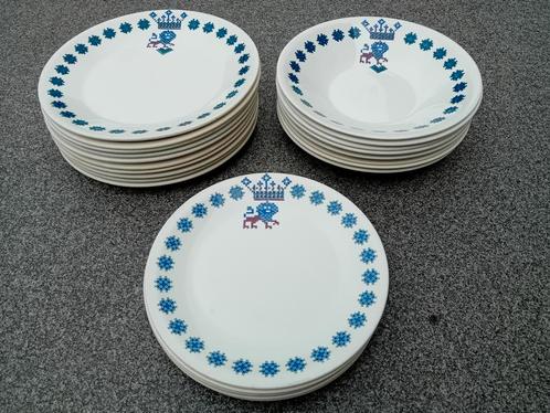 24 borden FIGGJO Flint Norway Menu servies, Huis en Inrichting, Keuken | Servies, Gebruikt, Bord(en), Overige stijlen, Ophalen of Verzenden