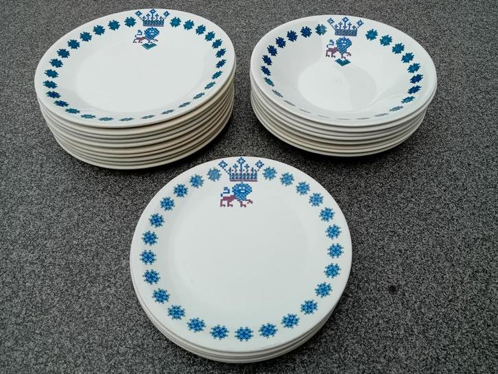 24 borden FIGGJO Flint Norway Menu servies, Huis en Inrichting, Keuken | Servies, Gebruikt, Bord(en), Overige stijlen, Ophalen of Verzenden