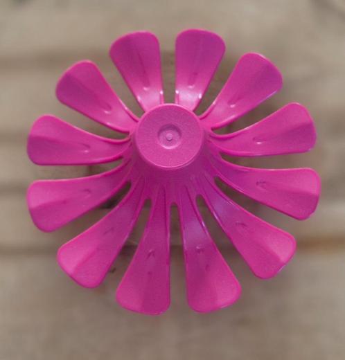 Tupperware taartverdeler Roze Ø 8cm NIEUW, Huis en Inrichting, Keuken | Tupperware, Nieuw, Overige typen, Ophalen of Verzenden