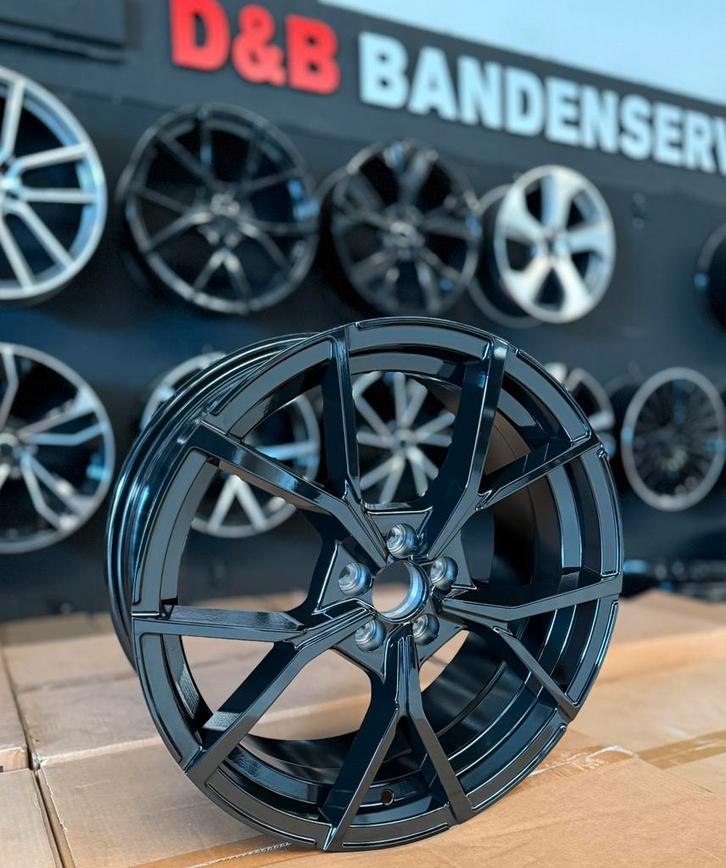 17 18 inch Estoril look velgen 5x100 Vw polo taigo t cross, Auto-onderdelen, Banden en Velgen, Velg(en), Zomerbanden, 17 inch
