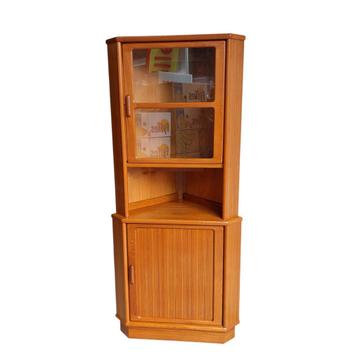 Vintage deense kast, hoekkast  beschikbaar voor biedingen